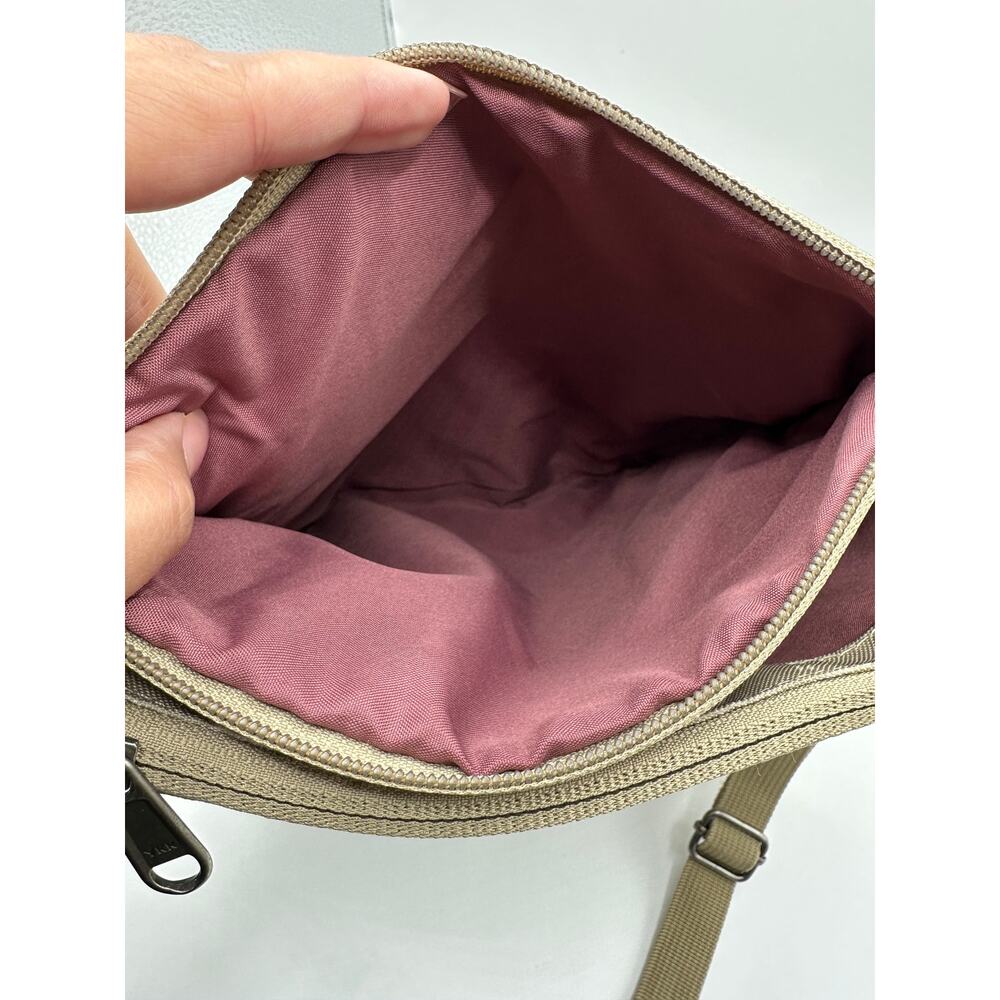 🌸 Dakine "Jordy" Crescent Floral Crossbody Bag 🌸 - Picture 5 of 7